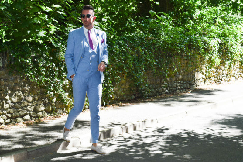 Summer Suit Linen suit crossing the road