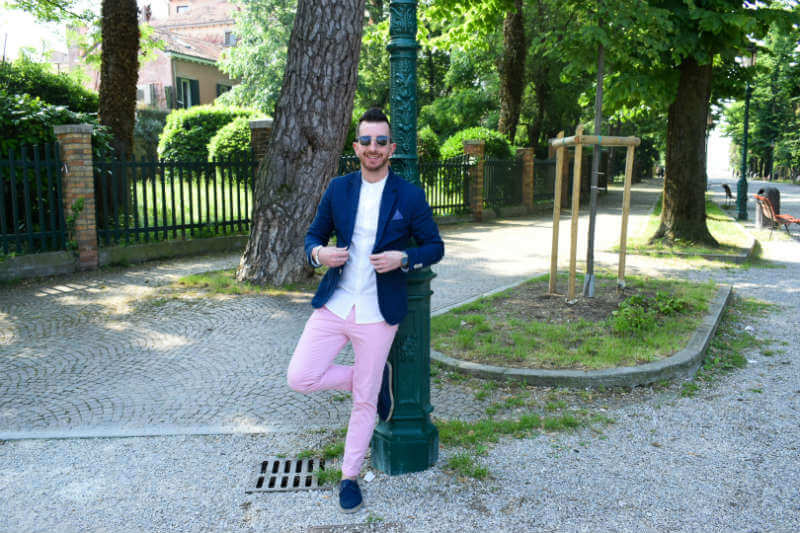 Summer style pink chinos venice