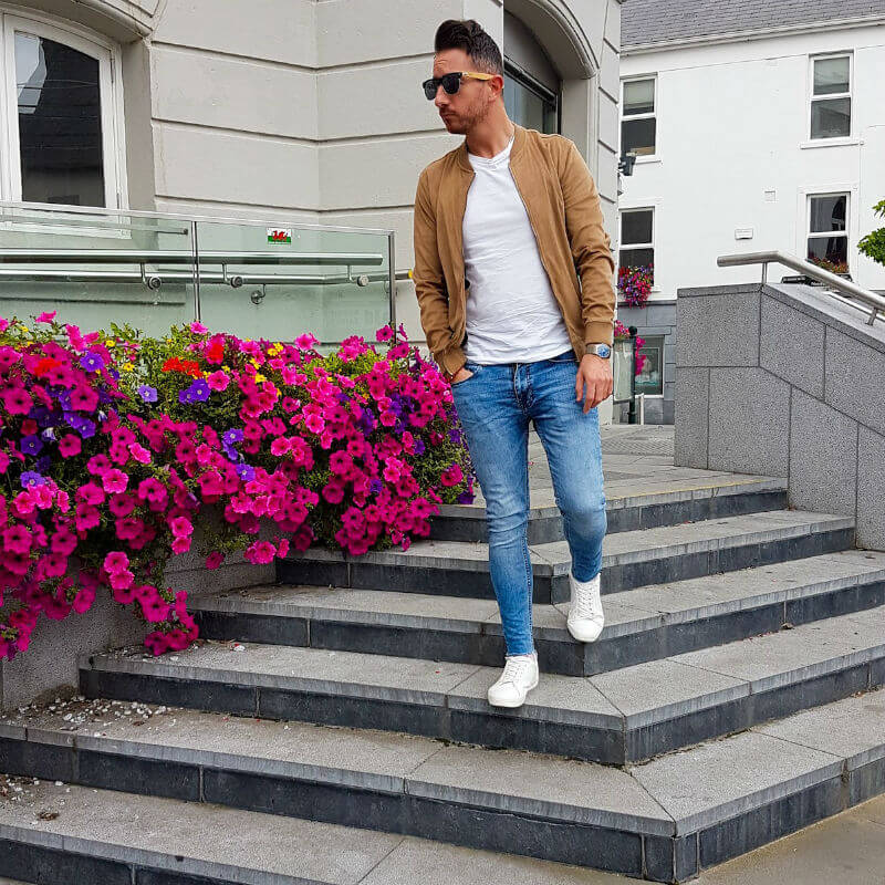 Wooden Sunglasses casual outfit with trainers